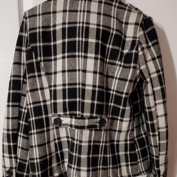 Women's Taxi plaid fall jacket. - Picture 3 of 3